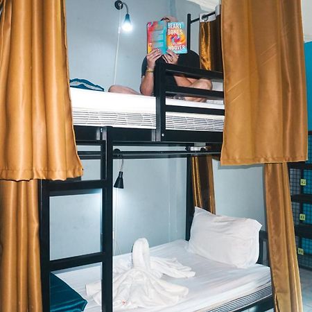 K-Bunk Aonang Center Otel Ao Nang Dış mekan fotoğraf