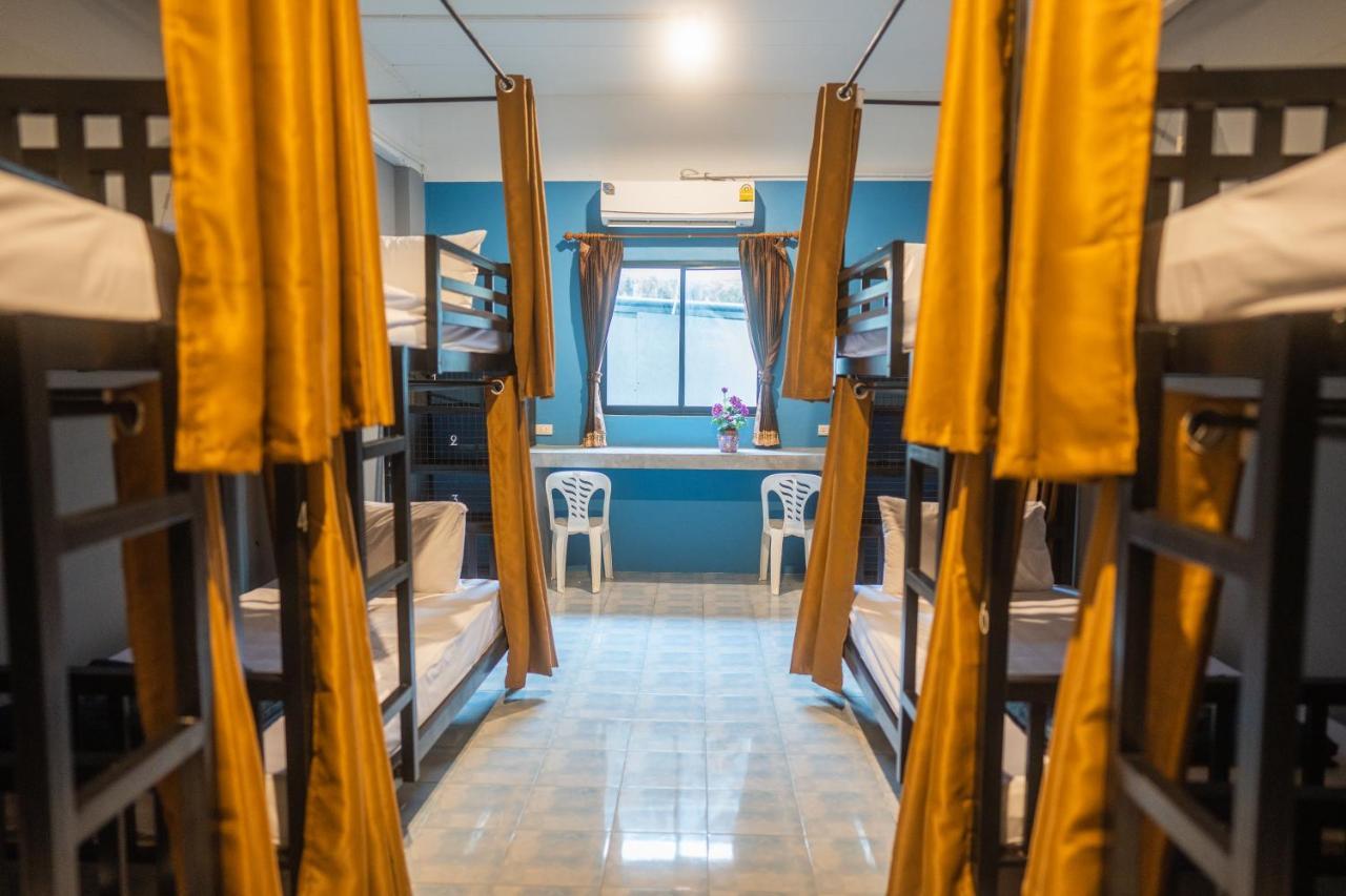 K-Bunk Aonang Center Otel Ao Nang Dış mekan fotoğraf