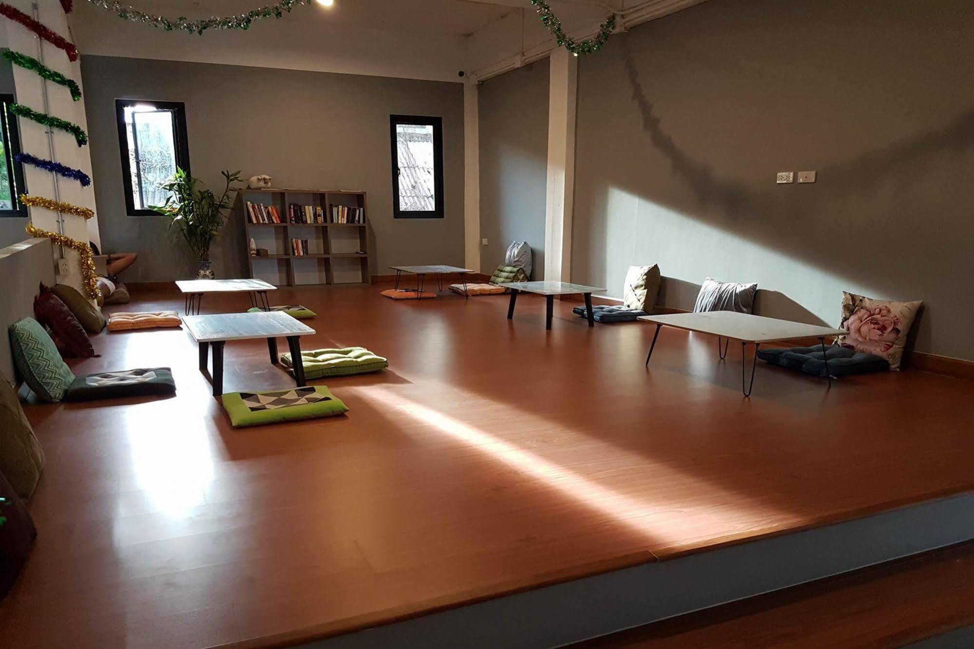 K-Bunk Aonang Center Otel Ao Nang Dış mekan fotoğraf